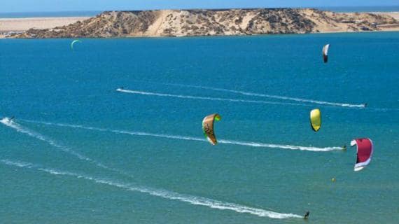 Paradis du Kitesurf à Dakhla, Maroc